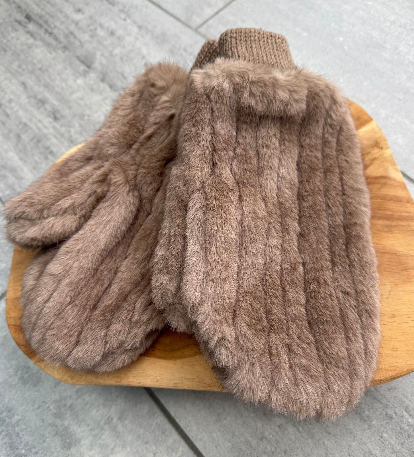 Cosy Striped Wanten