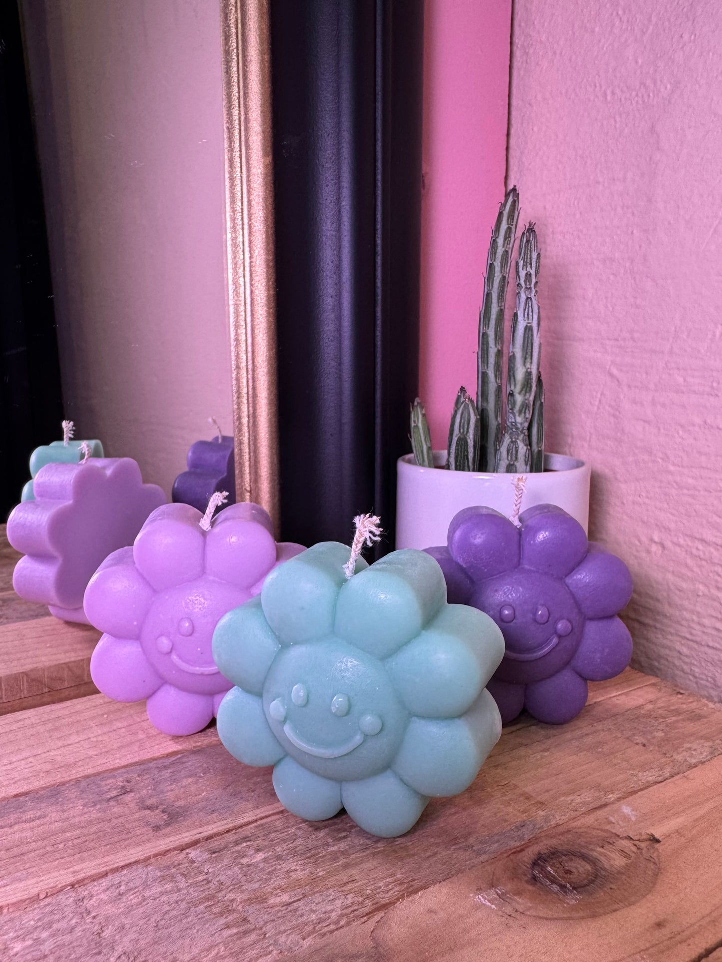 Flower Power Smiley kaars